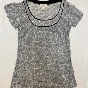 Anne Taylor Loft shirt sleeved shirt.